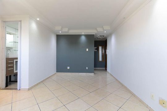 Sala de apartamento à venda com 2 quartos, 55m² em Vila Heliopolis, São Paulo