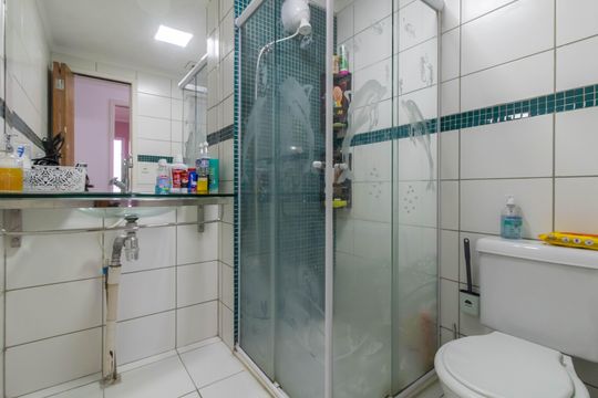 Banheiro Social de apartamento à venda com 3 quartos, 62m² em Ponte Grande, Guarulhos