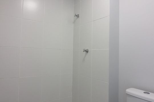 Banheiro Social de apartamento à venda com 2 quartos, 50m² em Vila Mussolini, São Bernardo do Campo