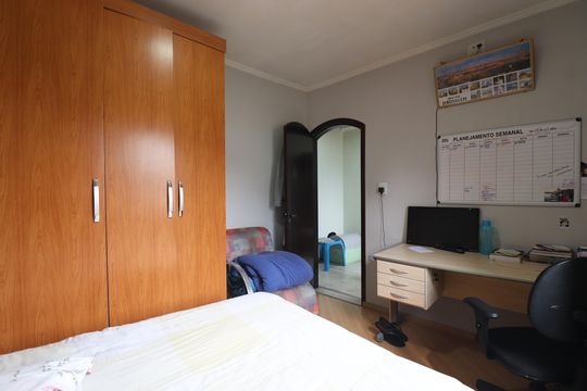 Quarto 1 de casa à venda com 3 quartos, 150m² em Vila Camilópolis, Santo André