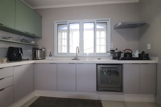 Cozinha de casa à venda com 3 quartos, 150m² em Vila Camilópolis, Santo André