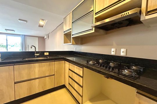 Cozinha de casa de condomínio para alugar com 4 quartos, 180m² em Cacupé, Florianópolis