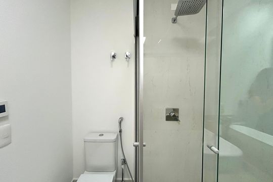 Banheiro Suíte 2 de casa de condomínio para alugar com 4 quartos, 180m² em Cacupé, Florianópolis