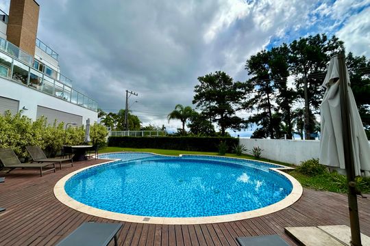 Área comum - Piscina de casa de condomínio para alugar com 4 quartos, 180m² em Cacupé, Florianópolis