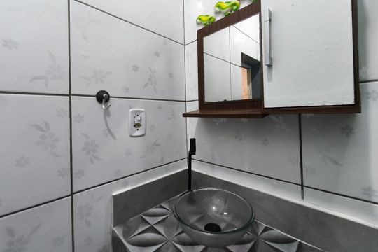 Banheiro de casa para alugar com 2 quartos, 92m² em Jardim Uruguai, Campinas