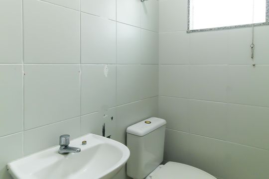 Banheiro de kitnet/studio para alugar com 1 quarto, 25m² em Belenzinho, São Paulo