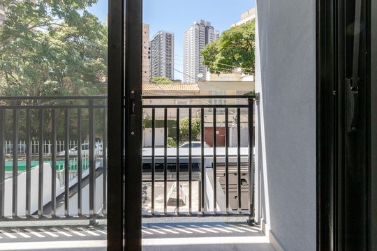 Varanda da Suíte 1 de casa à venda com 3 quartos, 135m² em Santo Amaro, São Paulo