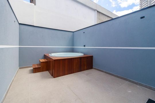 Quintal de casa à venda com 3 quartos, 135m² em Santo Amaro, São Paulo