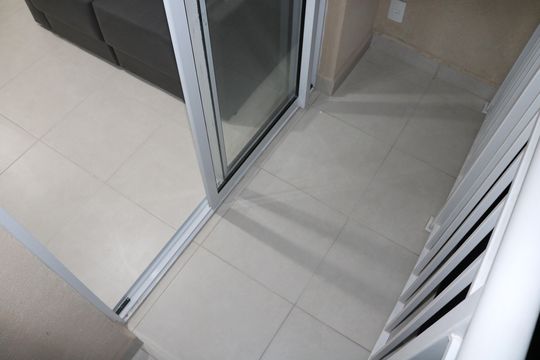 Varanda de apartamento para alugar com 1 quarto, 28m² em Parque Industrial Tomas Edson, São Paulo