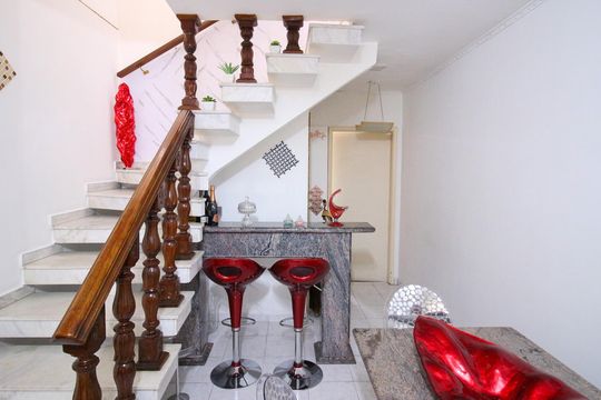 Sala de casa à venda com 2 quartos, 100m² em Vila Carrão, São Paulo