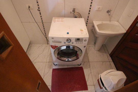 Área de Serviço de casa à venda com 4 quartos, 245m² em Vila Lucia, São Paulo
