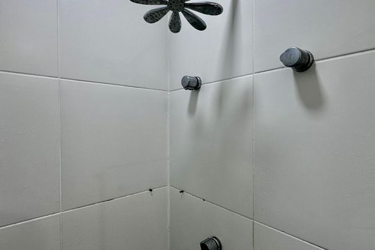 Banheiro Suíte de apartamento à venda com 1 quarto, 49m² em Vila Cordeiro, São Paulo