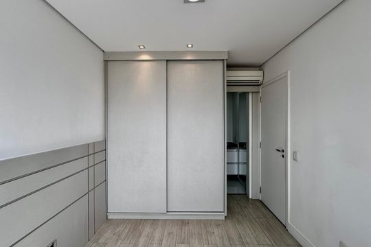 Suíte de apartamento à venda com 1 quarto, 49m² em Vila Cordeiro, São Paulo