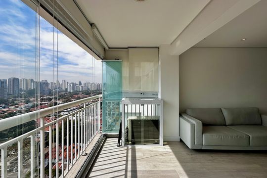 Varanda de apartamento à venda com 1 quarto, 49m² em Vila Cordeiro, São Paulo