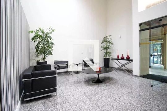 Hall social de apartamento para alugar com 1 quarto, 42m² em Moema, São Paulo