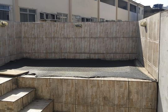Quintal de casa à venda com 2 quartos, 122m² em Benfica, Rio de Janeiro