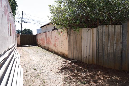 Garagem de kitnet/studio à venda com 1 quarto, 50m² em Setor Pedro Ludovico, Goiânia