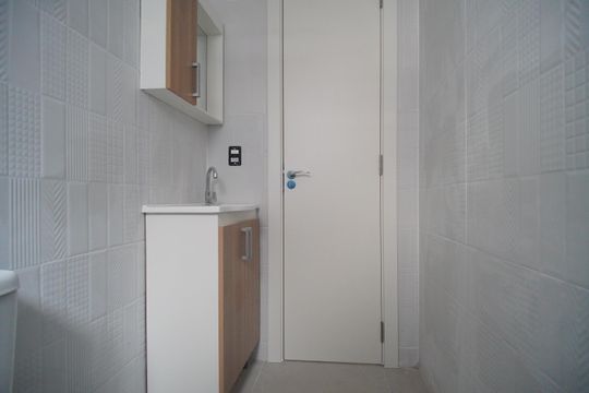 Banheiro de apartamento para alugar com 1 quarto, 24m² em Santa Teresa, São Leopoldo