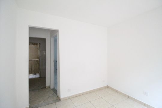 Sala de casa para alugar com 1 quarto, 40m² em Curicica, Rio de Janeiro