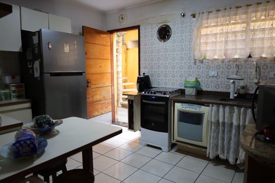 Cozinha de casa à venda com 3 quartos, 127m² em Vila Sao Paulo, São Paulo