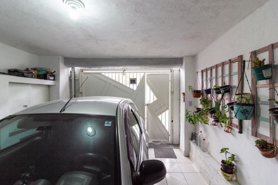 Garagem de casa para alugar com 4 quartos, 140m² em Americanópolis, São Paulo