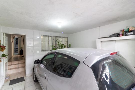 Garagem de casa para alugar com 4 quartos, 140m² em Americanópolis, São Paulo