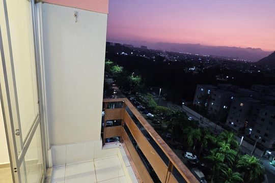 Sacada de apartamento à venda com 2 quartos, 55m² em Itanhangá, Rio de Janeiro