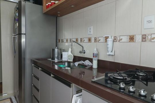 Cozinha de apartamento para alugar com 2 quartos, 58m² em Jardim São Pedro, Porto Alegre