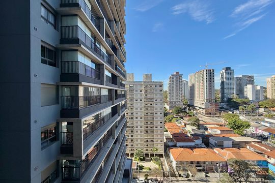 Vista  de apartamento à venda com 2 quartos, 42m² em Santo Amaro, São Paulo