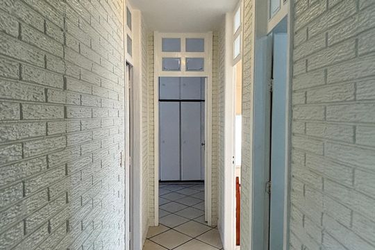 Corredor de apartamento à venda com 2 quartos, 60m² em Jardim Ipanema, Santo André