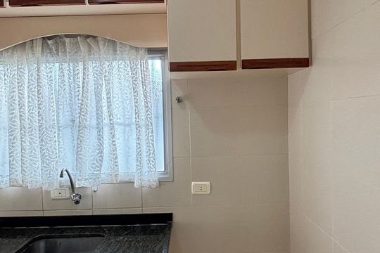 Cozinha de apartamento à venda com 2 quartos, 60m² em Jardim Ipanema, Santo André
