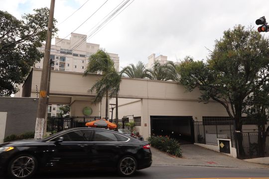 Fachada de apartamento à venda com 2 quartos, 55m² em Vila Ivone, São Paulo