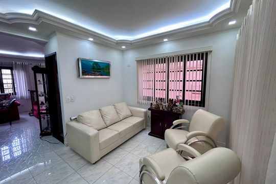 Sala de casa à venda com 3 quartos, 206m² em Jardim Santa Clara, Guarulhos