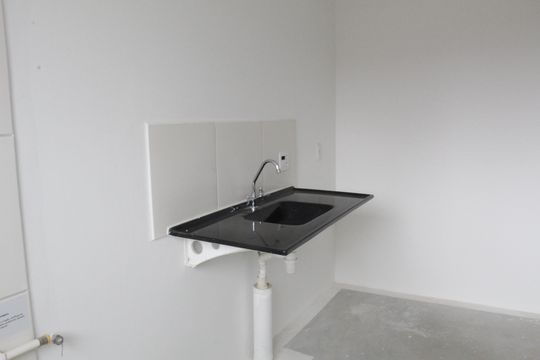 Cozinha de apartamento à venda com 2 quartos, 41m² em Taquara, Rio de Janeiro