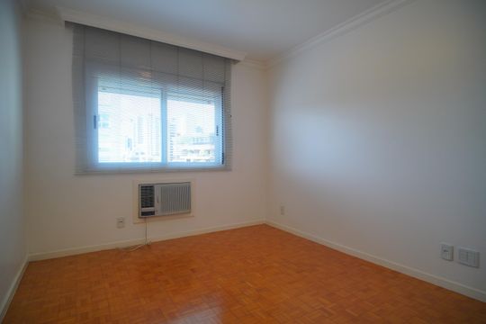 Quarto de apartamento para alugar com 3 quartos, 340m² em Centro, Novo Hamburgo