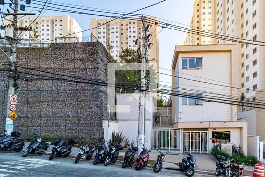 Fachada e portaria de apartamento à venda com 2 quartos, 32m² em Jardim Celeste, São Paulo