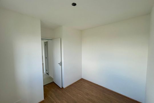 Quarto 2 de apartamento para alugar com 2 quartos, 32m² em Parque Novo Mundo, São Paulo