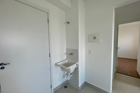 Área de Serviço de apartamento para alugar com 2 quartos, 32m² em Parque Novo Mundo, São Paulo