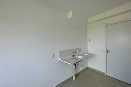 Cozinha de apartamento para alugar com 2 quartos, 32m² em Parque Novo Mundo, São Paulo
