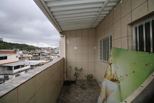 Varanda 2º piso de apartamento à venda com 3 quartos, 96m² em Olaria, Rio de Janeiro