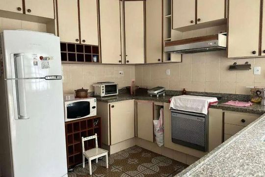Cozinha de casa à venda com 3 quartos, 300m² em Vila Romana, São Paulo