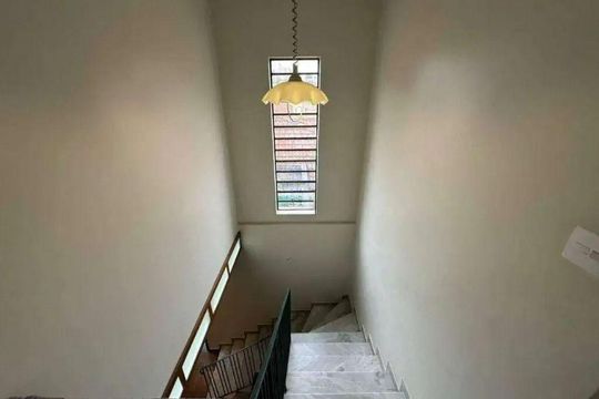 Escada de casa à venda com 3 quartos, 300m² em Vila Romana, São Paulo