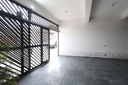 Garagem de casa para alugar com 4 quartos, 450m² em Vila Esperança, São Paulo