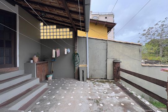Área Externa de casa à venda com 4 quartos, 400m² em Vila Guiomar, Santo André