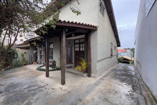 Garagem de casa à venda com 4 quartos, 400m² em Vila Guiomar, Santo André