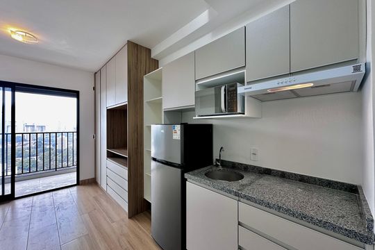 Cozinha de kitnet/studio à venda com 0 quarto, 23m² em Santo Amaro, São Paulo