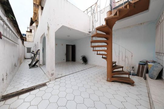 Área externa de casa à venda com 6 quartos, 262m² em Parque Boturussu, São Paulo