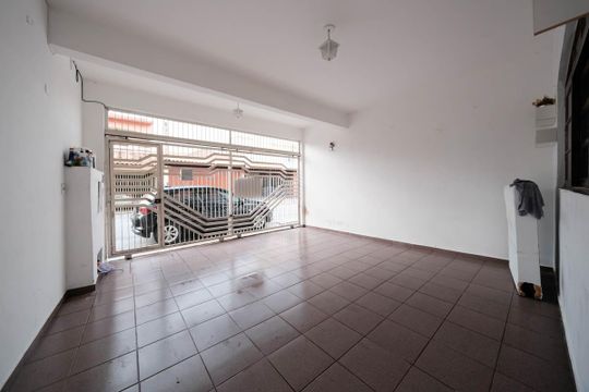 Garagem de casa à venda com 6 quartos, 262m² em Parque Boturussu, São Paulo