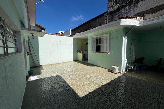 Quintal de casa à venda com 4 quartos, 200m² em Jardim Franca, São Paulo