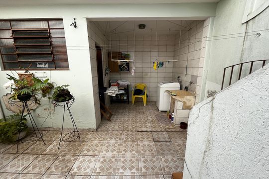 Quintal de casa à venda com 3 quartos, 210m² em Vila Isolina Mazzei, São Paulo